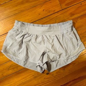 Lululemon Hotty Hot 2.5 Shorts